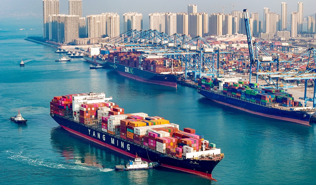 Vœux du Nouvel An 2025 : Xi Jinping appelle au bonheur du peuple